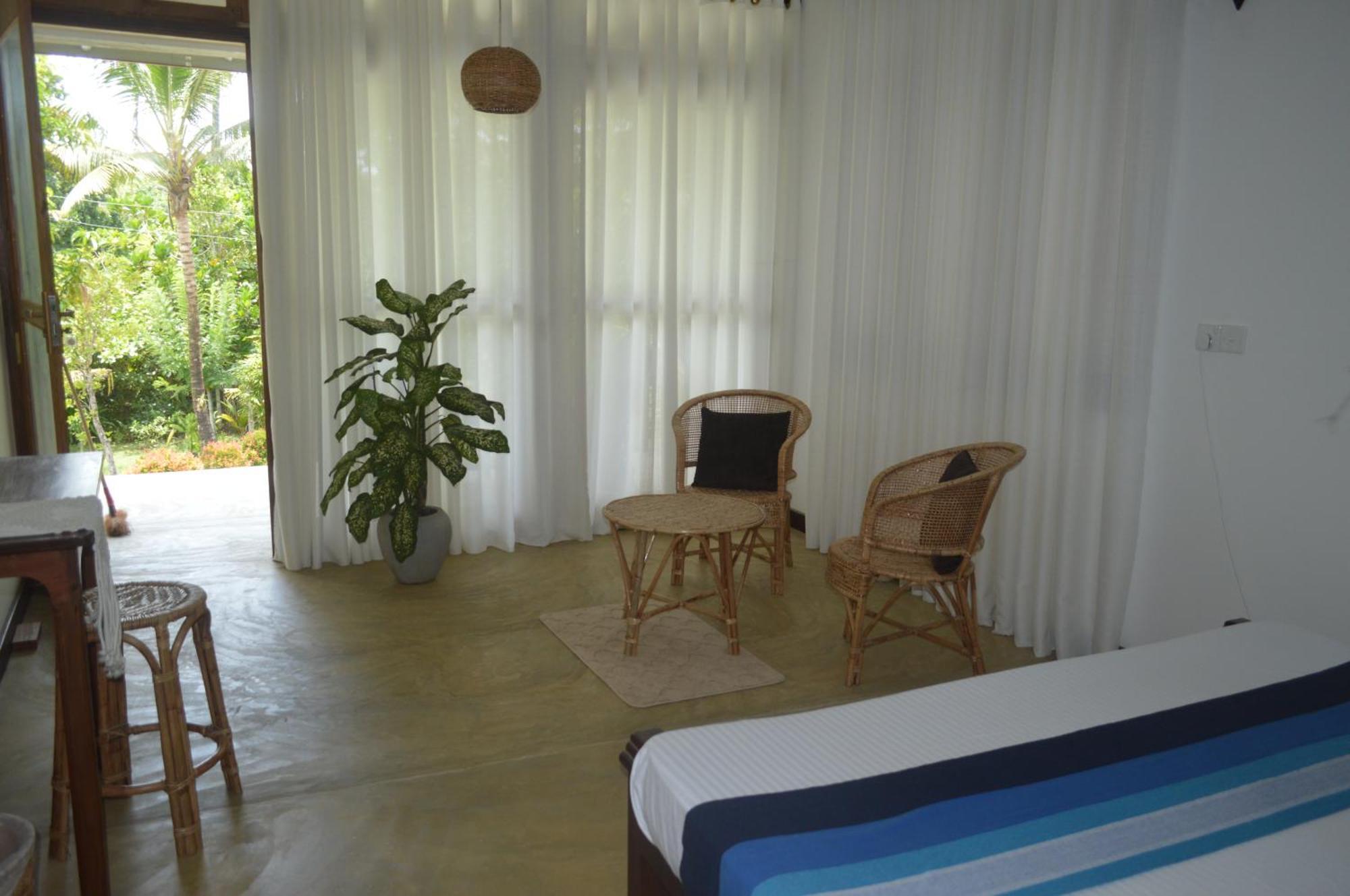 Hotel Coconut Grove - Midigama East Exterior foto